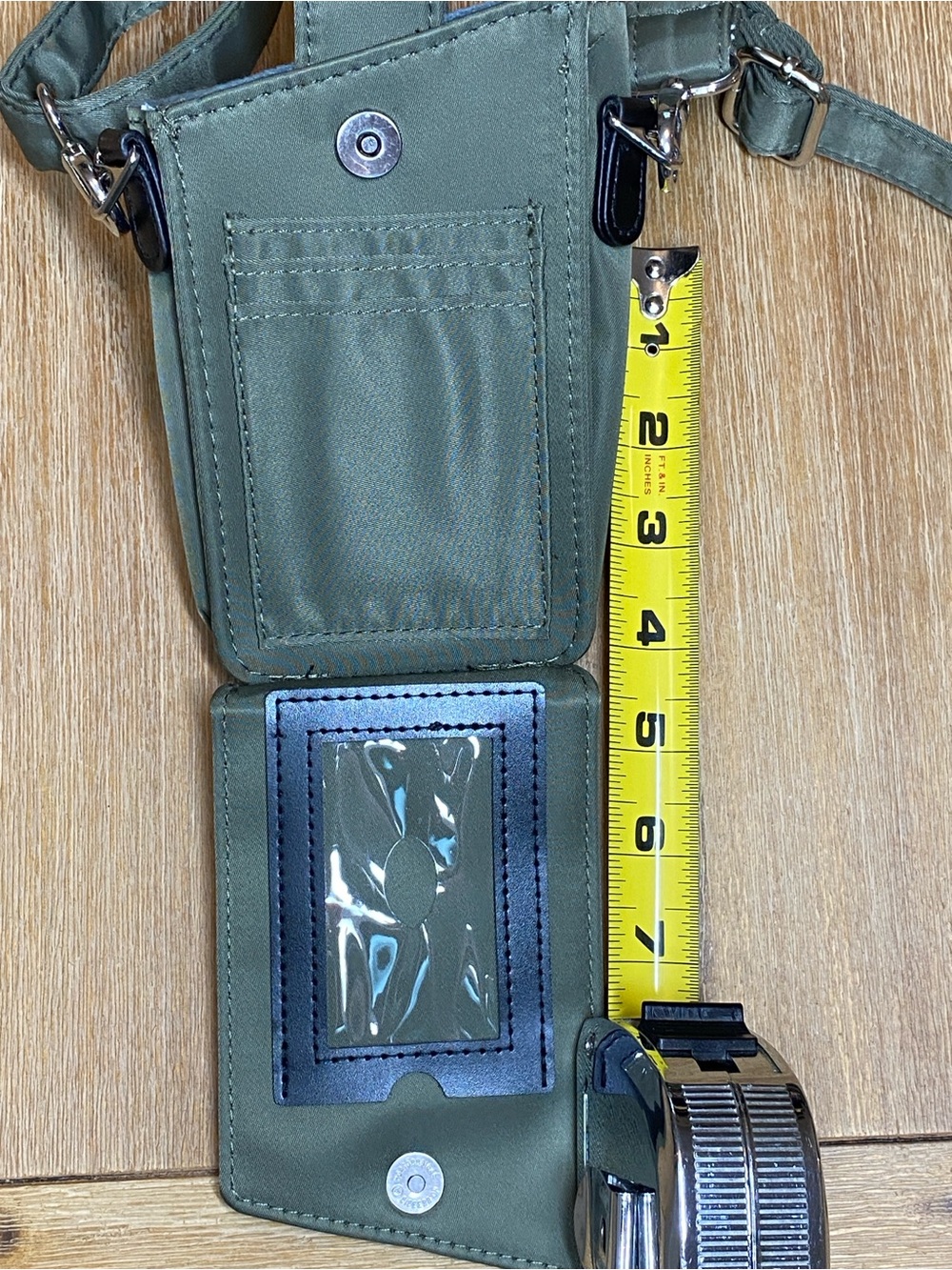 Ihkwip Quilted Crossbody Phone Pouch in Olive Green - Picture 3 of 5